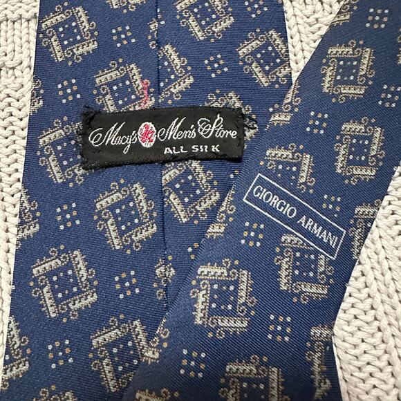 Vintage Giorgio Armani navy blue geometric silk tie - Picture 3 of 6